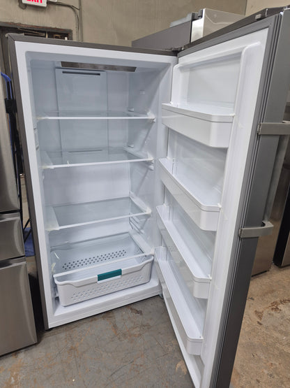 Hisense HFU171N1AVE 17 cu. ft. Garage Ready Frost Free Convertible Upright Freezer with Seal Break Handle