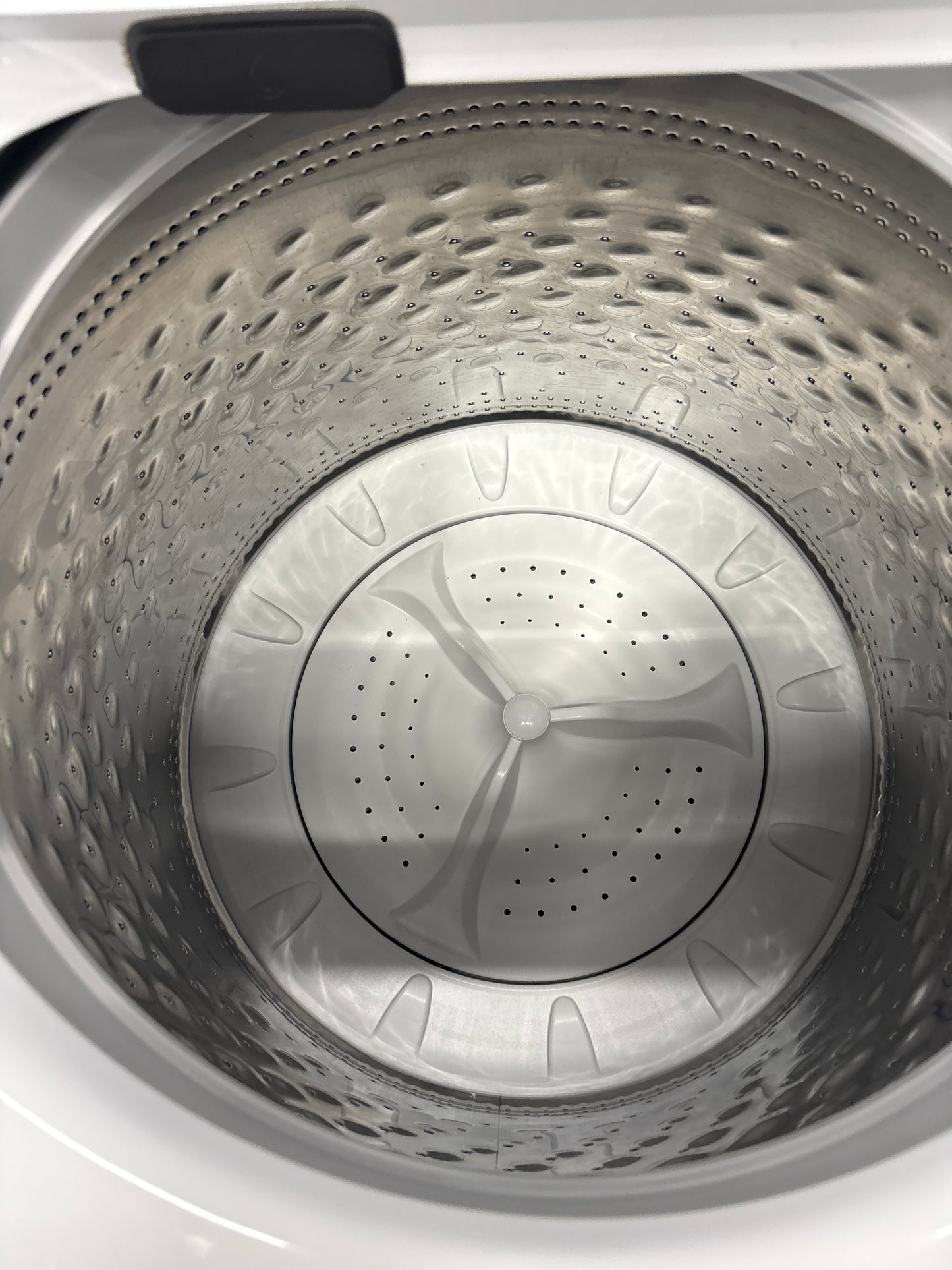 Whirlpool WTW5010LW 4.6 cu. ft. Top Load Impeller Washer with Built-In Faucet