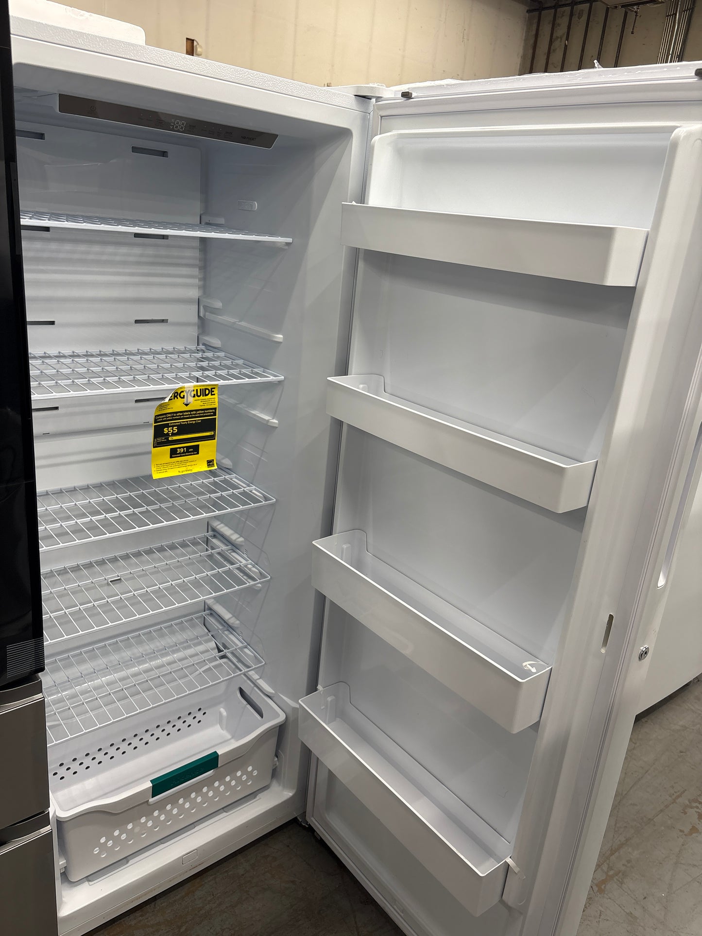 Hisense CFU14N6AWE 13.6 cu. ft. Garage Ready Frost Free Convertible Upright Freezer