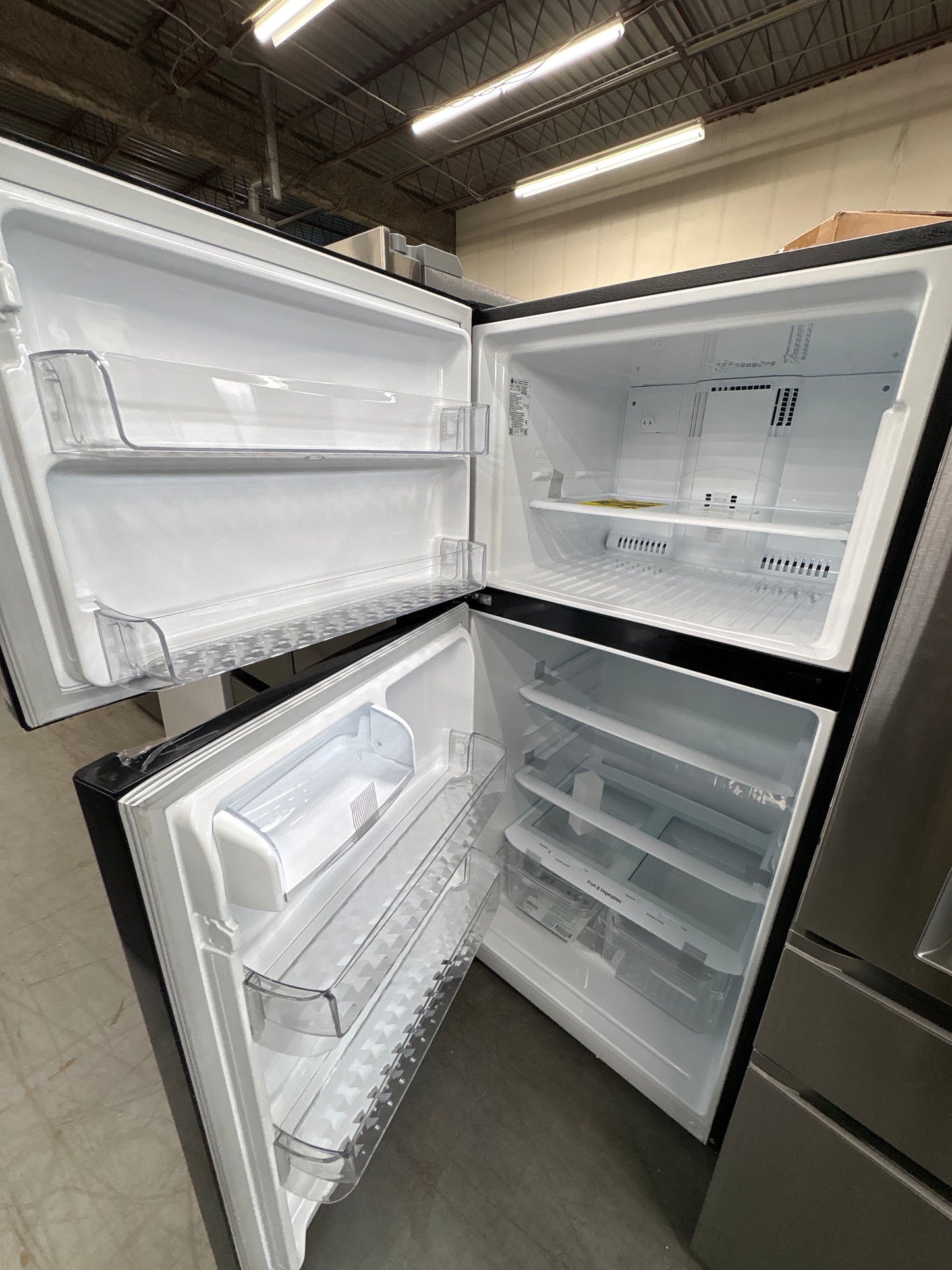 LG LTCS20020B 20 cu. ft. Top Freezer Refrigerator Smooth Black