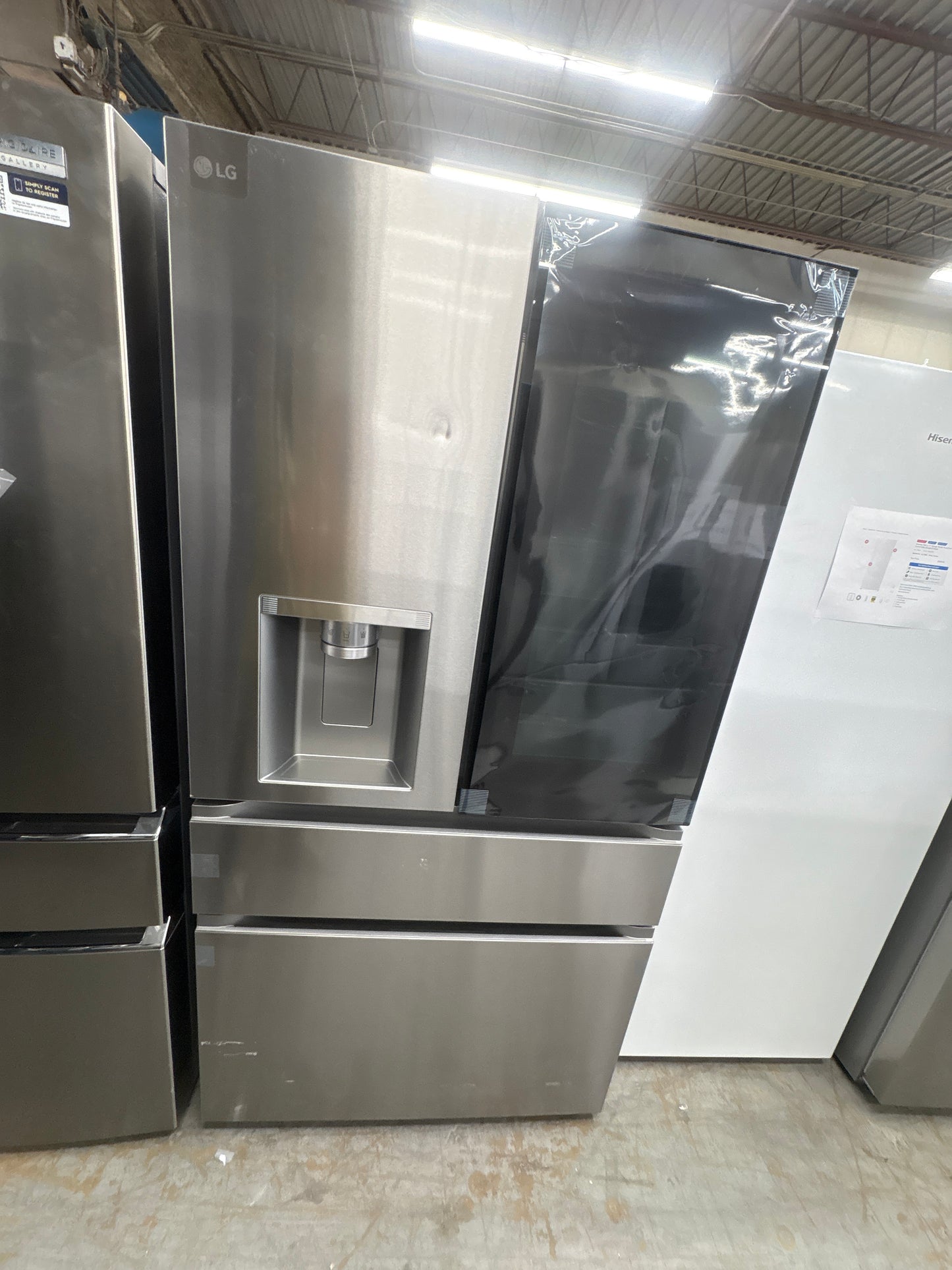 LG LF29S8250S 29 cu. ft. Smart InstaView® Standard-Depth MAX™ 4-Door French Door Refrigerator with Full-Convert Drawer™