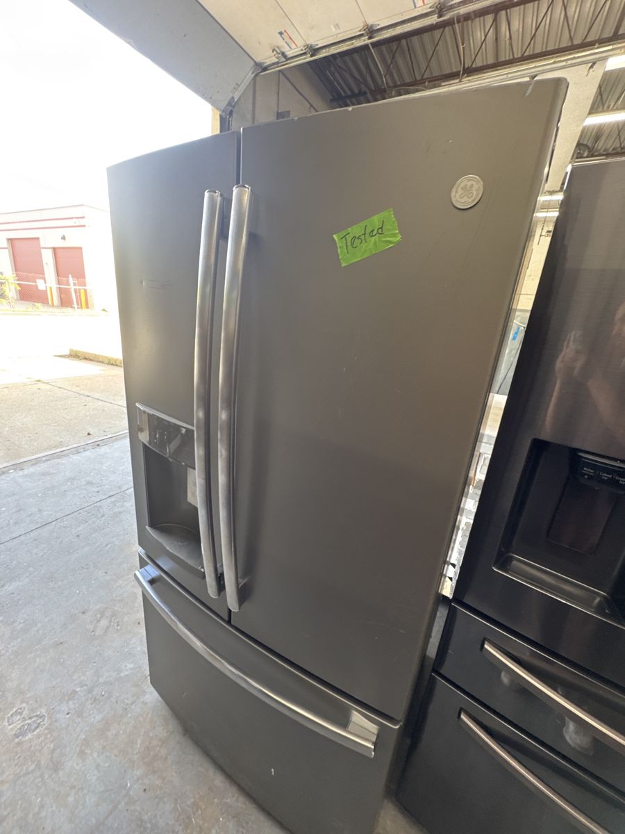 GE GFE26GMKIES 36″ French Door Refrigerator